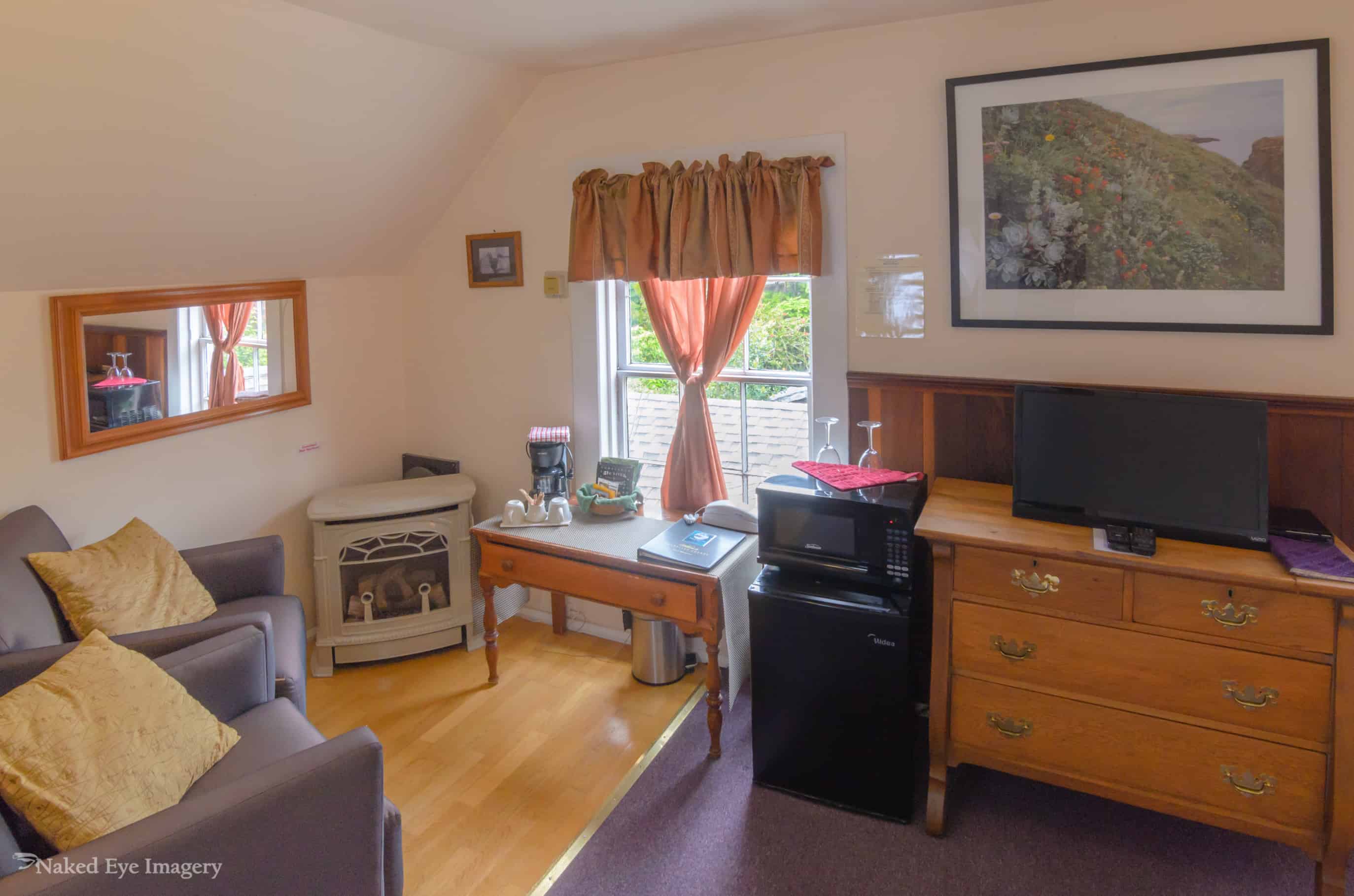 Rosie's Room - Living Area - 2015